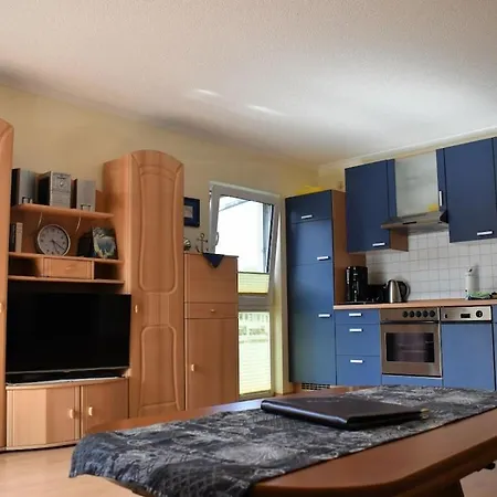 בית נופש Holiday Apartment Moni Comfortable Holiday Residence *